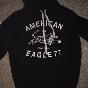 American Eagle black sweatshirt